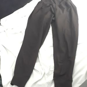 Brown leggings with pockets